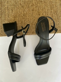 Sandália com duas tiras finas (Preto) - comprar online