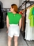 Blusa verde com vazado frontal na internet