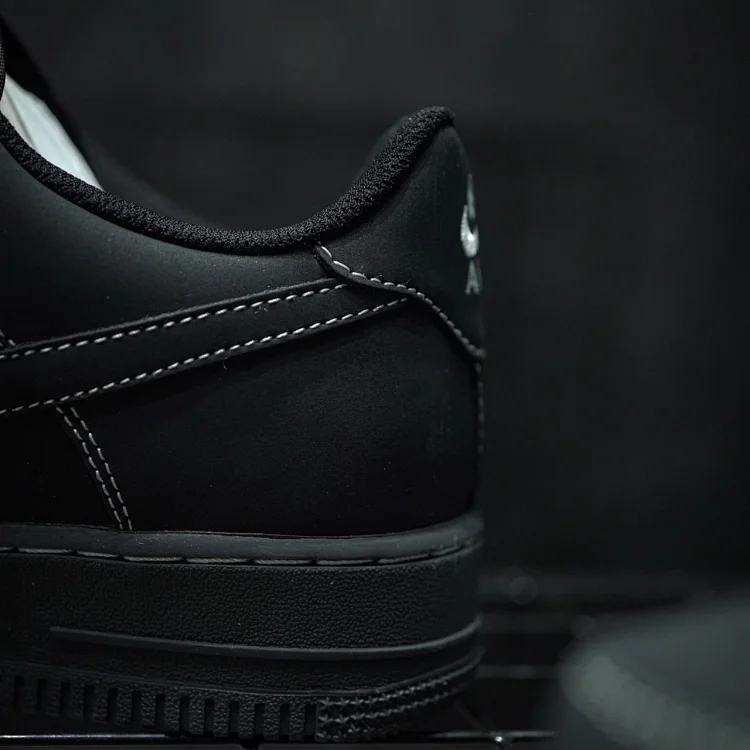 Nike air force 1 black sales shoe palace