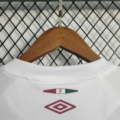 camisa fluminense branca umbro - camisa do fluminense branca - camisa fluminense branca torcedor - camisa torcedor umbro fluminense - camisa do fluzão 2023 branca - camisa branca do fluminense