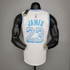 Regata Los Angeles Lakers - #23James - Branco - comprar online