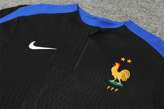 Conjunto França 2024 - Conjunto França Azul - Conjunto de Inverno - Conjunto de Treinamento - Conjunto Nike França 2024 - Conjunto França Azul Escuro 2024 - Conjunto de Inverno Nike - Conjunto Seleção Francesa - Conjunto Seleção da França 