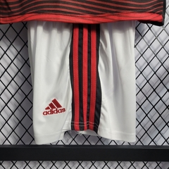 kit flamengo infantil - kit do flamengo infantil adidas - kit infantil do flamengo - kit infantil do flamengo adidas vermelho e preto - kit para crianças do flamengo adidas - kit infantil adidas