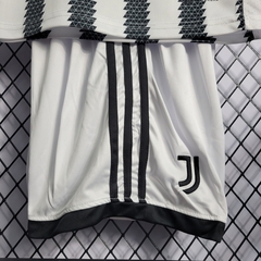 Imagem do Kit Juventus I 22/23 - Infantil - Branco e Preto