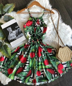 Vestido boneca rodado verde folhas flores vermelhas - comprar online