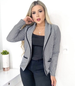 Blazer casual manga longa listrado