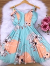 Vestido boneca rodado detalhe decote azul florido flores