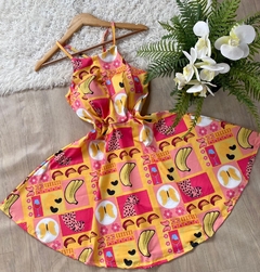 Vestido boneca rodado costas nua bananas inspiração farmi