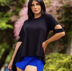 Blusa blusinha mullet manga curta recorte - comprar online