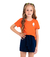 Menina usando blusa infantil feminina laranja com estampa de sorvete e short azul marinho. VALENTINA MODA