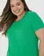 Camiseta feminina plus size verde em viscose stretch com estampa de coqueiro. Valentina Moda.