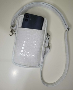 Porta celular- Luna Blanco Croco - comprar online