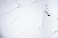 REMERA ALGODON PURO BLANCA - William Basics