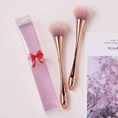 Pincel Largo Ouro Rosa para Base Pó Blush Ferramenta de Maquiagem Profissional - comprar online