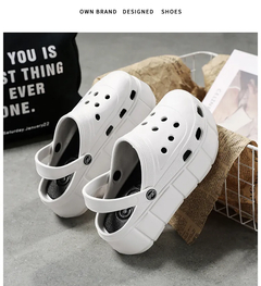 Imagem do Sandália Feminina Estilo Crocs Plataforma Confortável