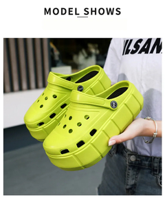 Imagem do Sandália Feminina Estilo Crocs Plataforma Confortável