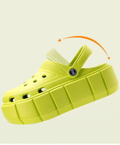 Imagem do Sandália Feminina Estilo Crocs Plataforma Confortável