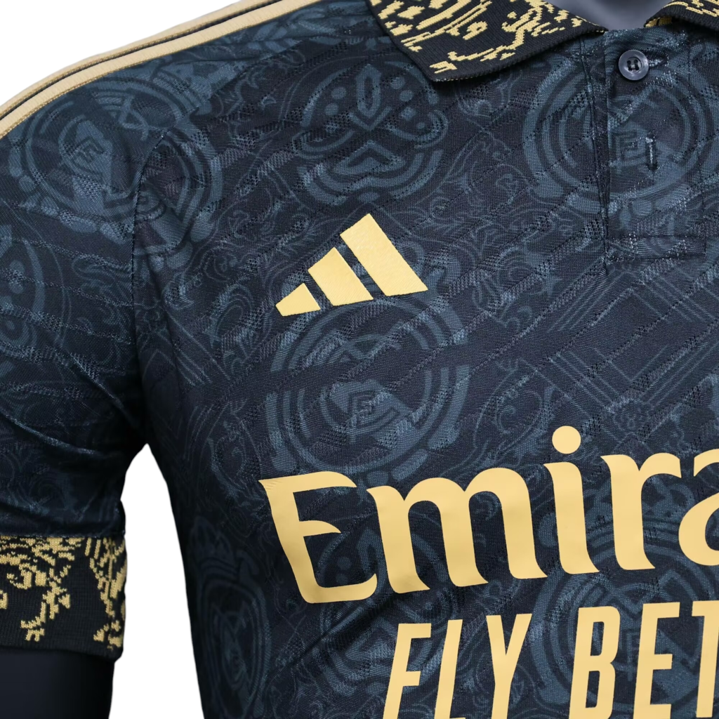 Camisa Real Madrid Edição Especial 23/24 - Jogador Adidas Masculina - Preta  com detalhes em dourado