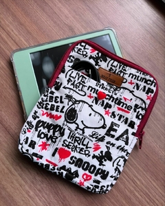 Capa pra Kindle com Zíper - Snoopy