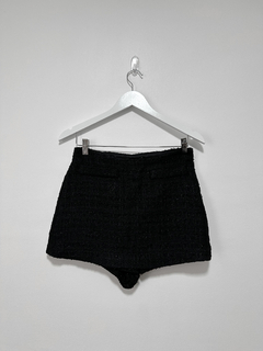 Shorts Saia Preto