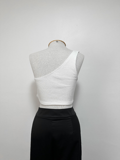 Cropped um ombro - comprar online