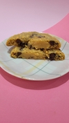 Cookie de Amendoim com caramelo e flor de sal