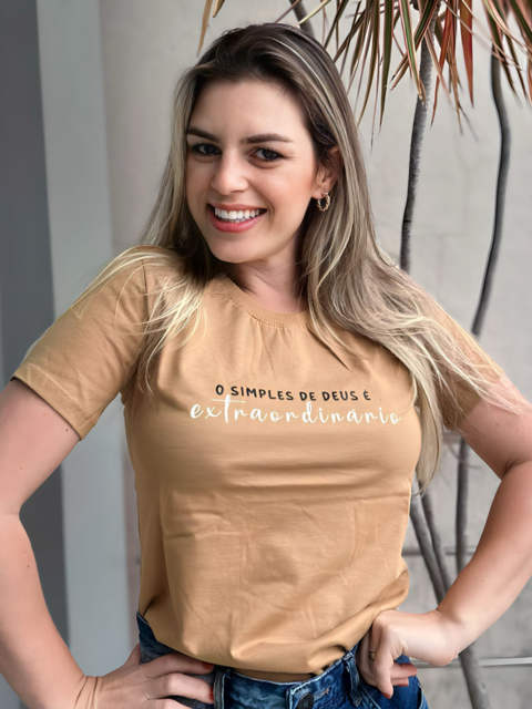 T-Shirt Abençoada por Deus - Makala Boutique