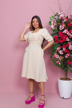 Vestido Midi Drapeado no Busto - loja online