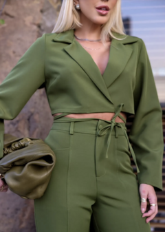 Conjunto Blazer Amarração Verde na internet