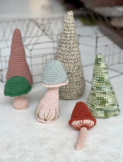 Trio de Cogumelos de croche com linha de algodão. - comprar online
