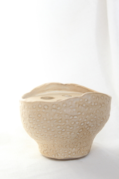 Vaso Texturizado com Formas Orgânicas em Cerâmica Artesanal M - loja online