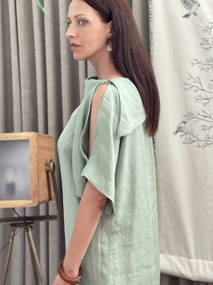 Vestido Linho Longo com Gola Assimétrica - comprar online