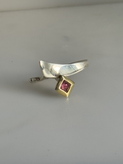 Anillo Sprawl con turmalina rosa - comprar en línea