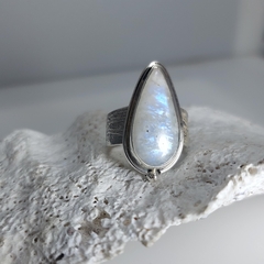 Anillo Indira con Piedra de la Luna