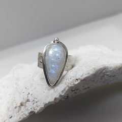 Anillo Indira con Piedra de la Luna - comprar en línea