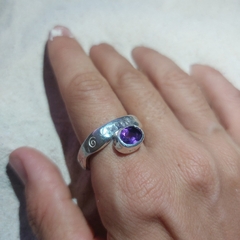 Anillo Limber con amatista en internet