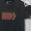 Camiseta Dressed to Kiss