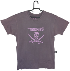 Camiseta The Goonies Roxa na internet