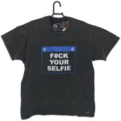 Camiseta F#ck Your Selfie na internet