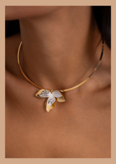 CHOKER E PINGENTE FLOR