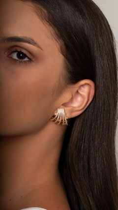 BRINCO EAR CUFF TIRAS CRAVEJADAS