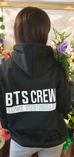 Hoodie BTS CREW en internet