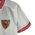 Imagen de Kit Infantil Sevilla I Castore 23/24 - Branco com detalhes em vermelho