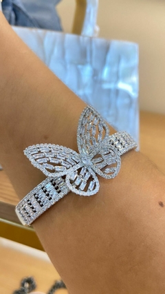 BRACELETE BORBOLETA CRAVEJADO na internet