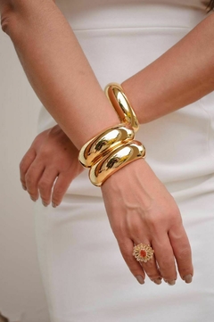 BRACELETE DOURADO LISO