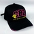 boné trucker preto com logo rosa cbz clothing na internet