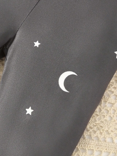 Imagen de Pantalones con estampado de luna y estrella