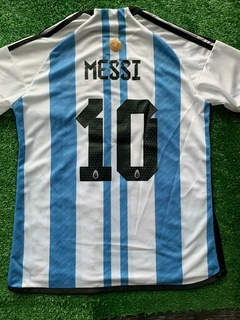 camiseta AFA campeón del mundo 2022 (Dorsal de Messi) - comprar online