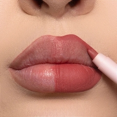 LÁPIS PARA CONTORNO LABIAL ESSÊNCIA - NINA MAKEUP na internet