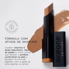 Base em Bastão Escura Semi-Matte - Foundation Stick Almond Océane Edition 8g na internet